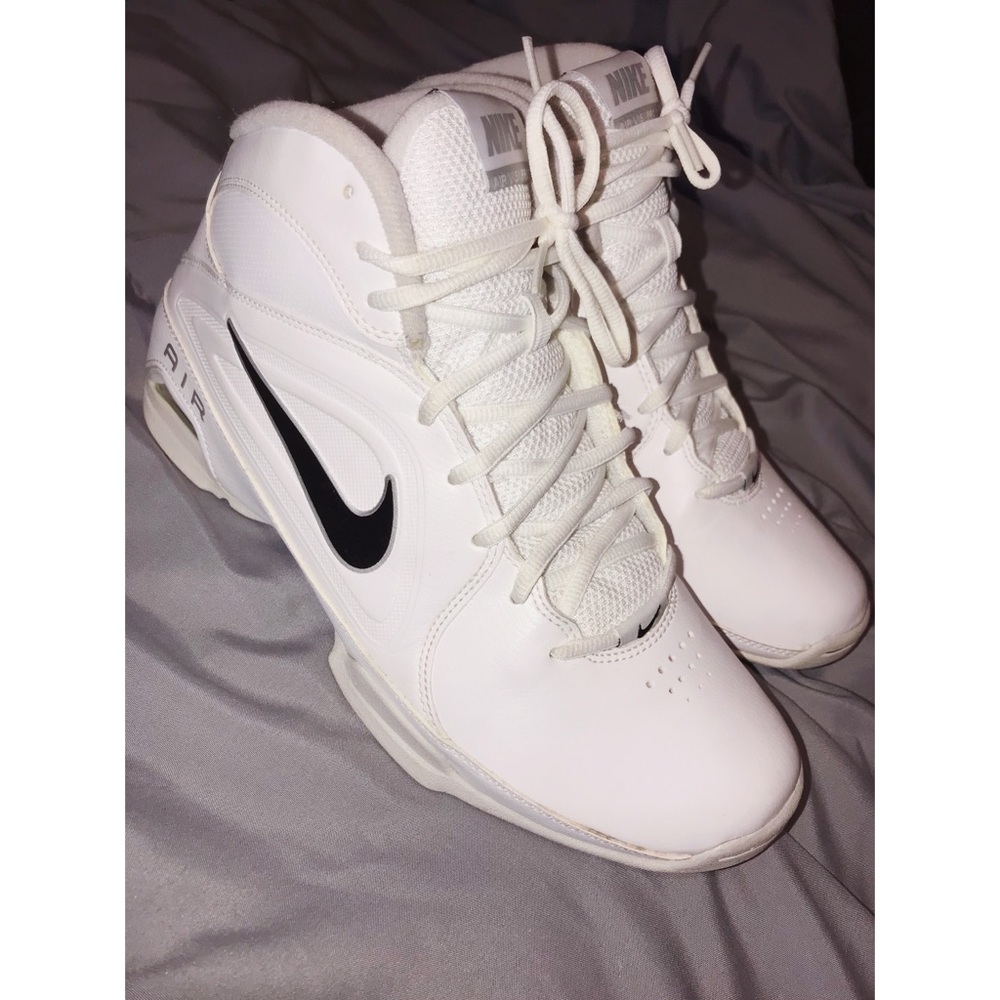Like new Women’s Nike Visi Pro 3